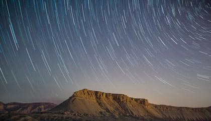 开云官网APP下载-体育科技创业：新兴企业如何重塑足球产业，体育产业中足球职业化发展的建议与对策